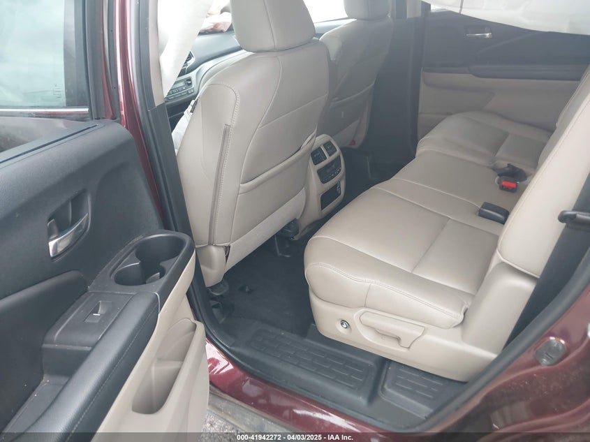 2021 HONDA PILOT VIN: 5FNYF5H57MB008750