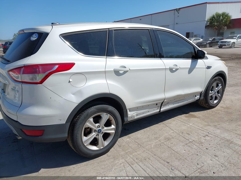2015 FORD ESCAPE VIN: 1FMCU0GX7FUA22322