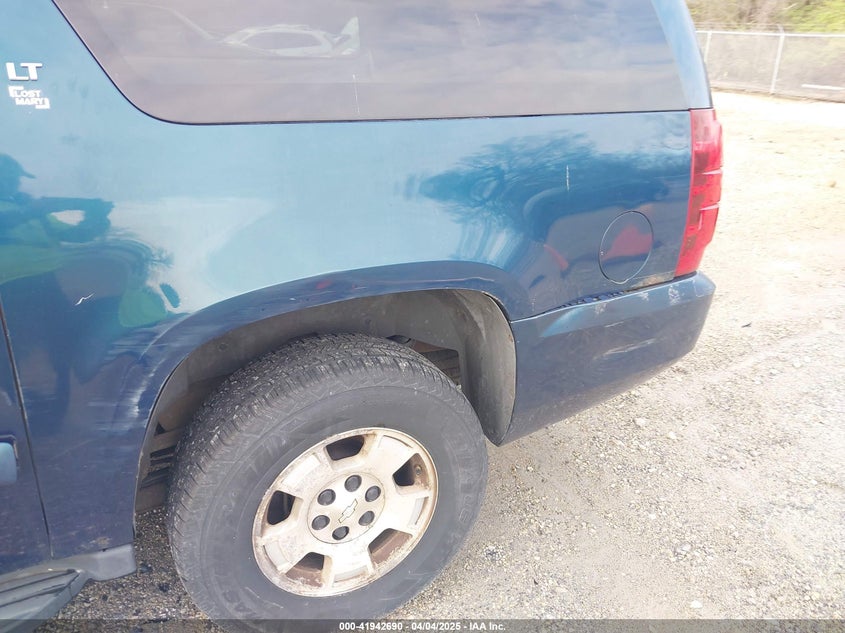2007 CHEVROLET SUBURBAN 1500 VIN: 1GNFC16J47R207494