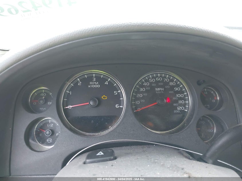 2007 CHEVROLET SUBURBAN 1500 VIN: 1GNFC16J47R207494