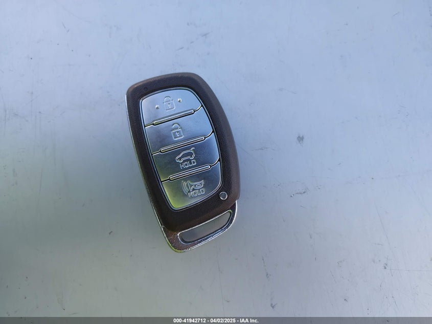 2019 HYUNDAI IONIQ HYBRID VIN: KMHC65LC4KU162428