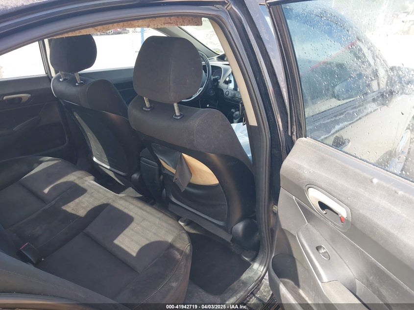 2011 HONDA CIVIC VIN: 2HGFA1F66BH512239