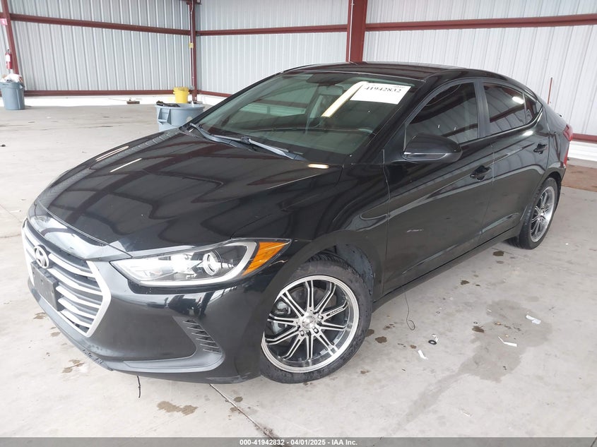 2018 HYUNDAI ELANTRA VIN: KMHD74LF8JU520442