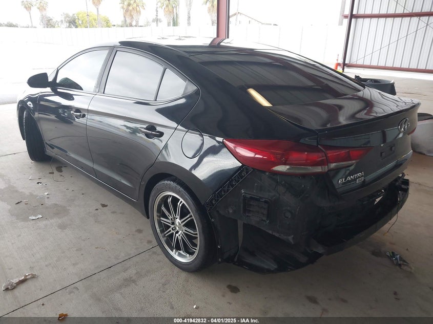 2018 HYUNDAI ELANTRA VIN: KMHD74LF8JU520442
