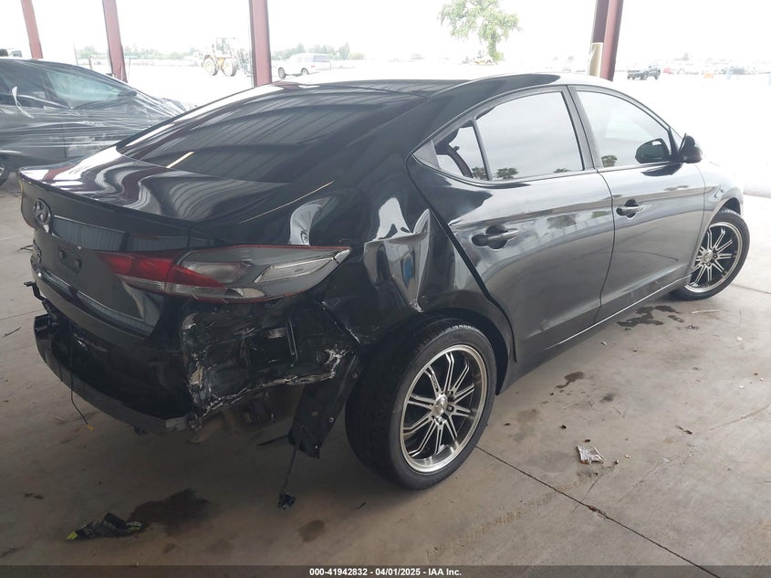 2018 HYUNDAI ELANTRA VIN: KMHD74LF8JU520442