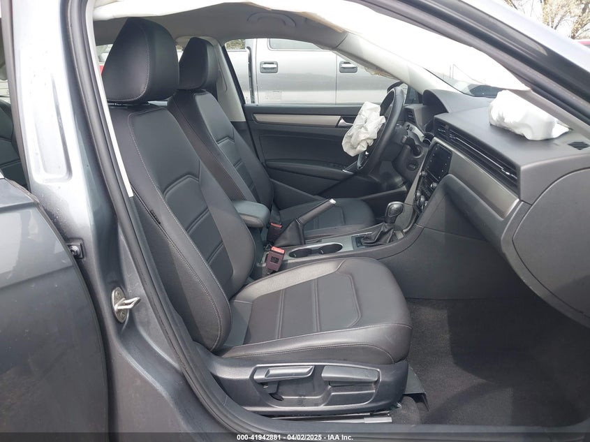 2021 VOLKSWAGEN PASSAT VIN: 1VWSA7A3XMC011113