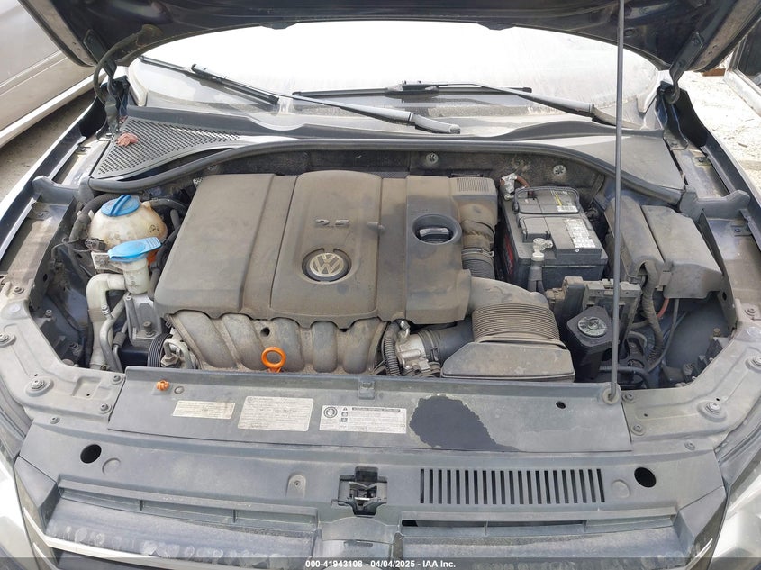 2013 VOLKSWAGEN PASSAT 2.5L SE - 1VWBP7A36DC033947