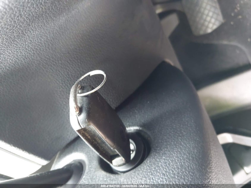 2013 VOLKSWAGEN PASSAT 2.5L SE - 1VWBP7A36DC033947