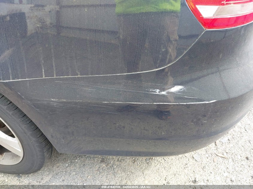 2013 VOLKSWAGEN PASSAT 2.5L SE - 1VWBP7A36DC033947