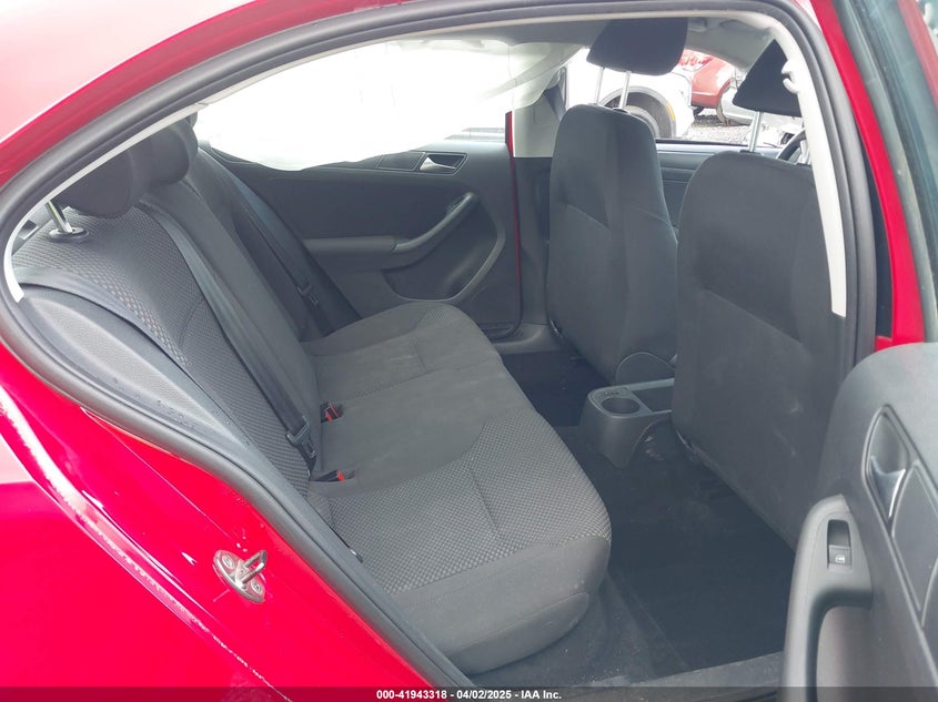 2012 Volkswagen Jetta 2.0L S VIN: 3VW2K7AJ2CM373655 Lot: 41943318