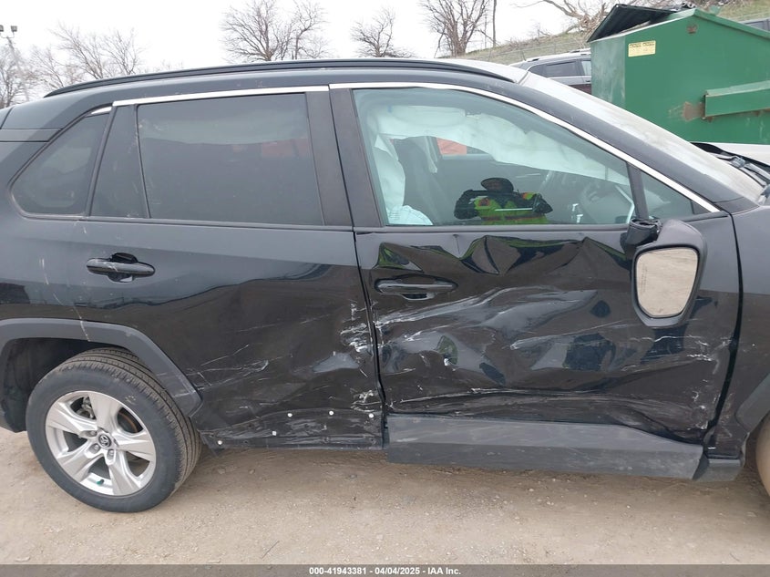 2020 TOYOTA RAV4 XLE - 2T3P1RFV8LC117667