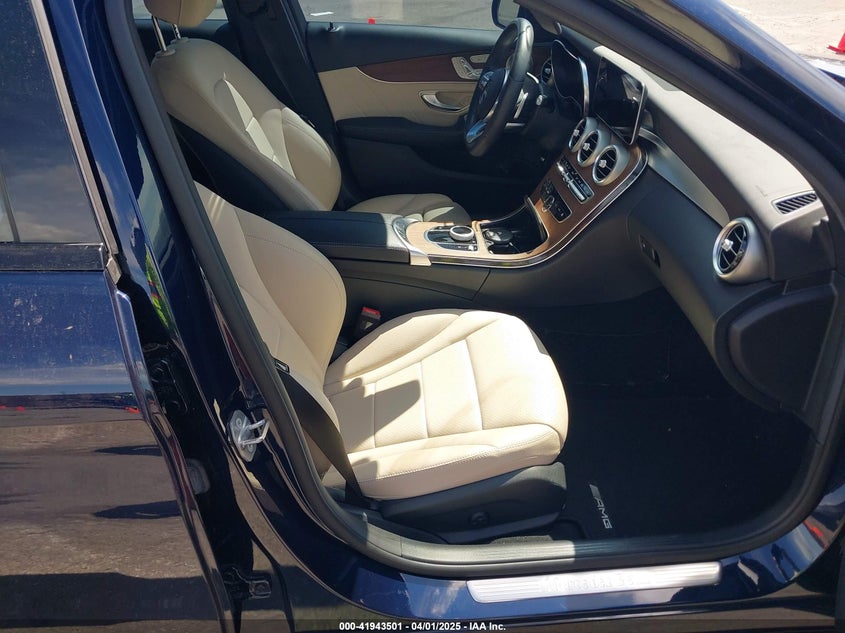 VIN 55SWF8DB9KU321024 2019 MERCEDES-BENZ C 300