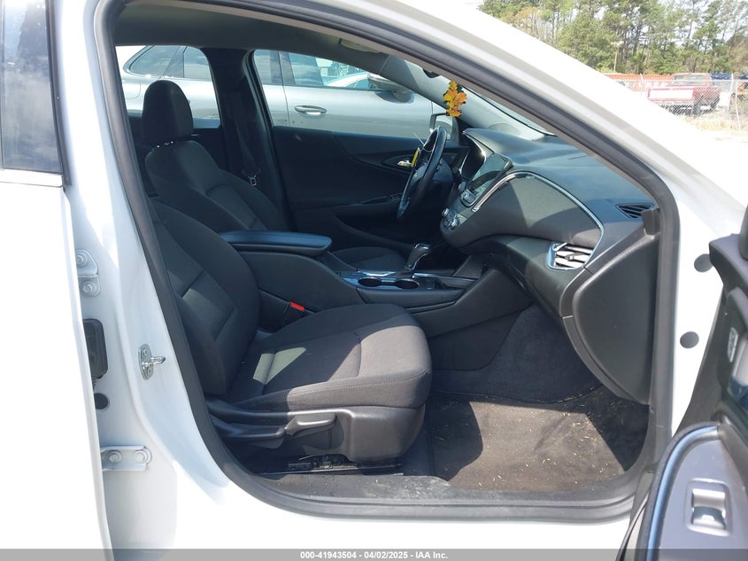 2018 CHEVROLET MALIBU VIN: 1G1ZD5STXJF278038