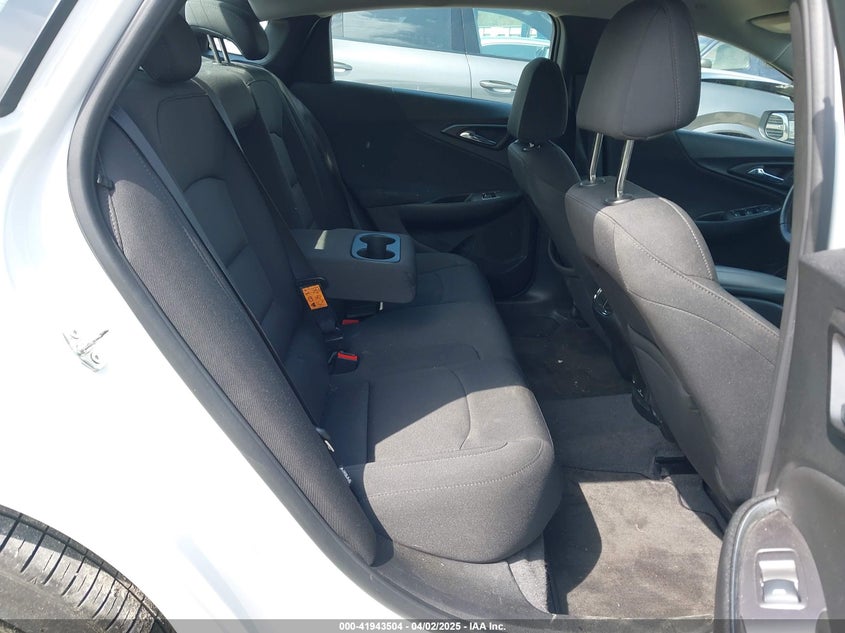 2018 CHEVROLET MALIBU VIN: 1G1ZD5STXJF278038