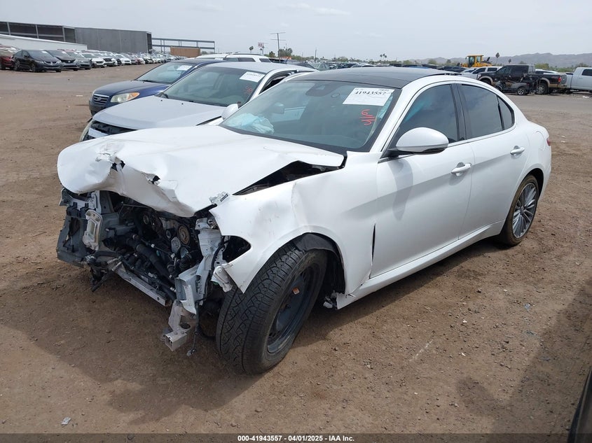 2017 ALFA ROMEO GIULIA VIN: ZARFAECN5H7554526
