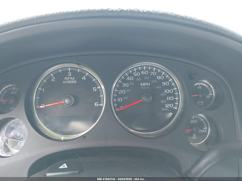 2013 GMC YUKON DENALI - 1GKS1EEF5DR326804