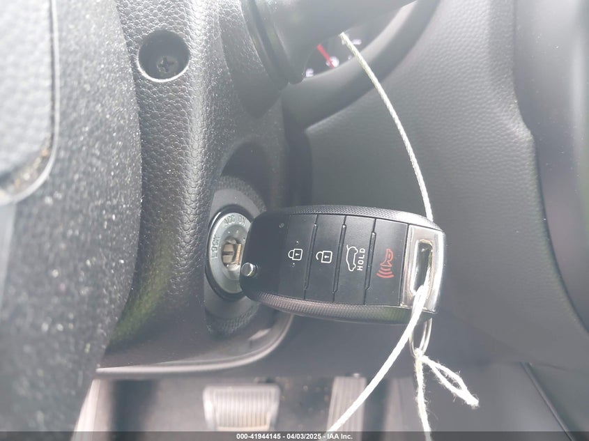 2017 KIA SOUL + - KNDJP3A50H7450634