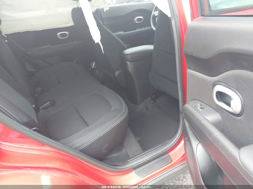 2017 KIA SOUL + - KNDJP3A50H7450634