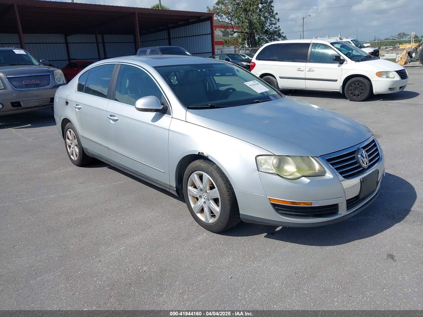 2007 VOLKSWAGEN PASSAT VIN: WVWAK73C77P108176