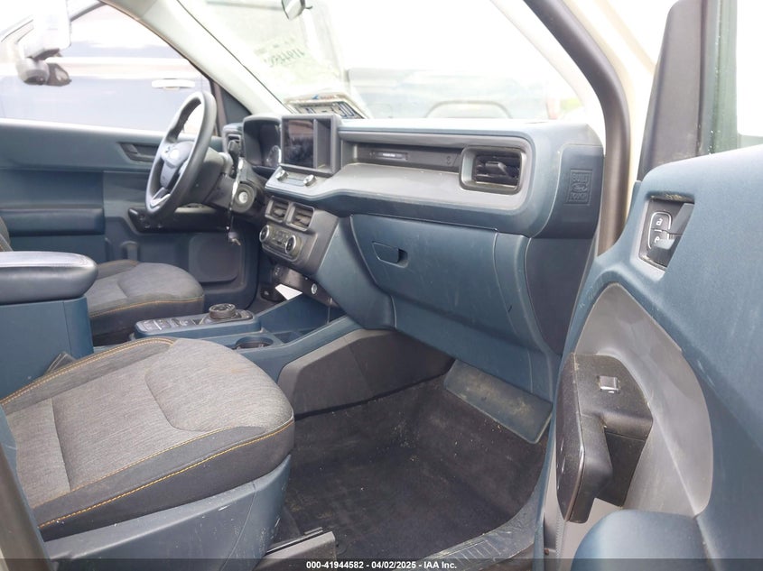 VIN 3FTTW8C93RRA26898 2024 FORD MAVERICK XLT