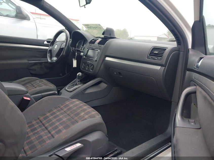 2008 VOLKSWAGEN GTI VIN: WVWFV71K48W084594