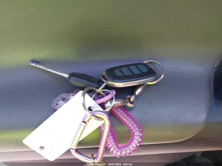 2019 TOYOTA TACOMA SR - 5TFRX5GN6KX136323