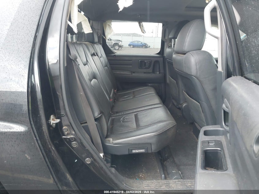 2011 HONDA RIDGELINE VIN: 5FPYK1F53BB001385