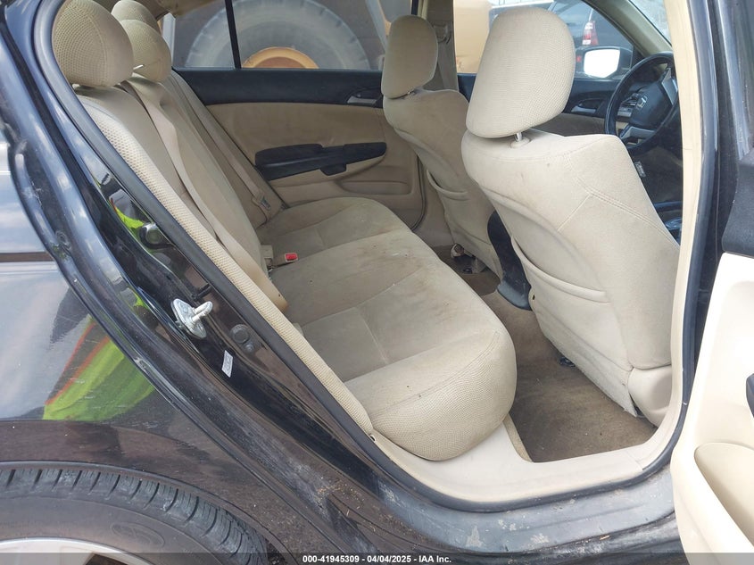 2008 HONDA ACCORD VIN: 1HGCP26738A132685