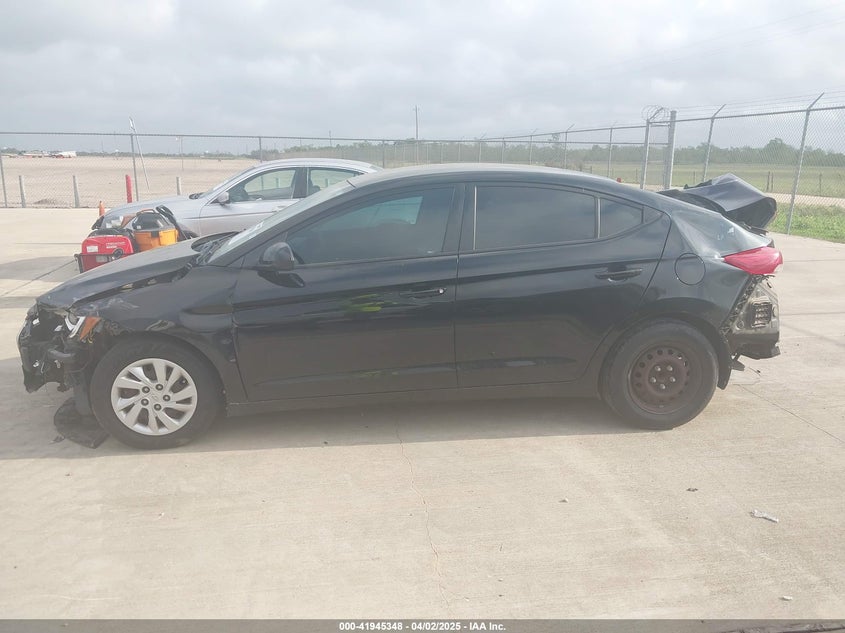 2018 HYUNDAI ELANTRA VIN: 5NPD74LF0JH277787