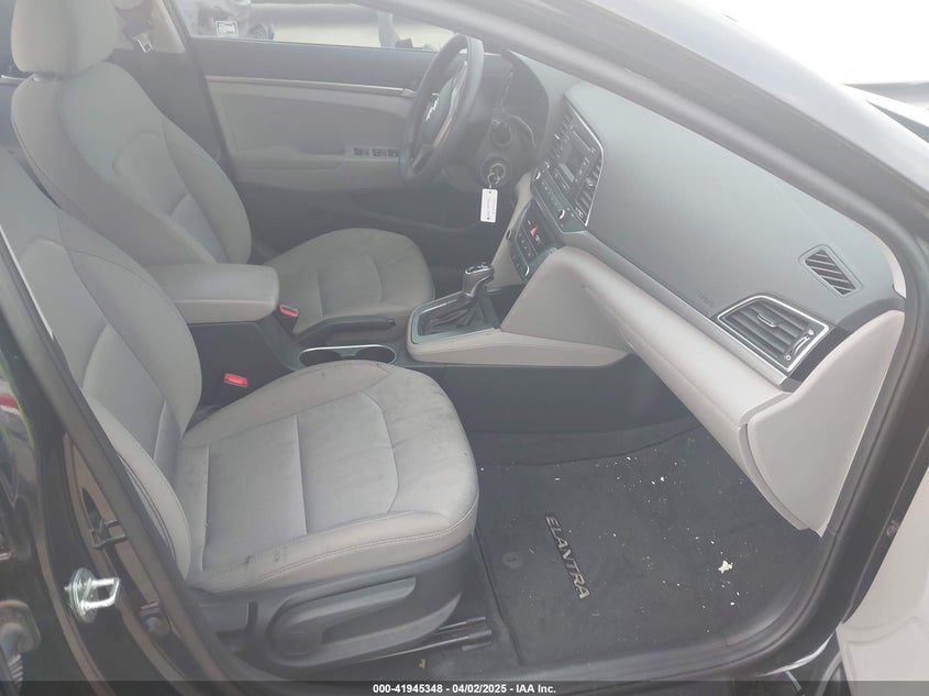 2018 HYUNDAI ELANTRA VIN: 5NPD74LF0JH277787