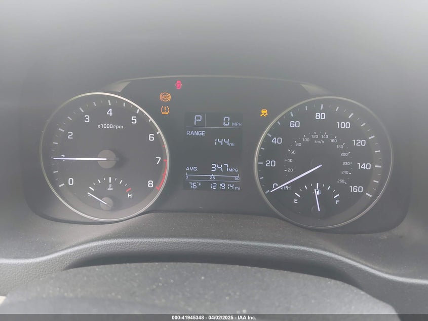 2018 HYUNDAI ELANTRA VIN: 5NPD74LF0JH277787