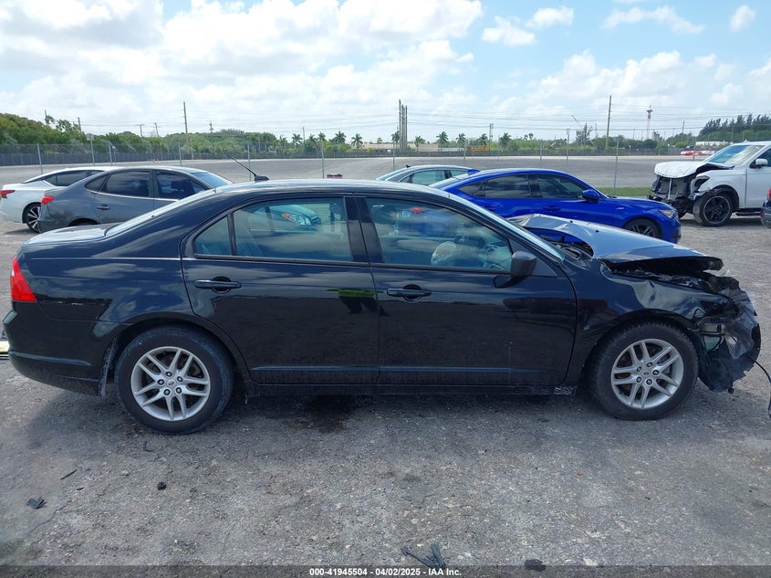 2010 FORD FUSION VIN: 3FAHP0GA1AR269810
