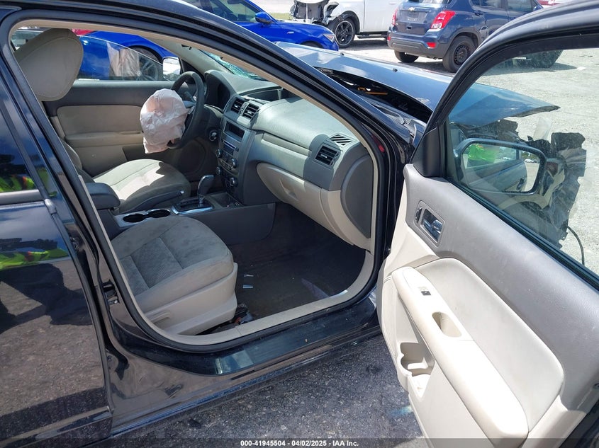 2010 FORD FUSION VIN: 3FAHP0GA1AR269810