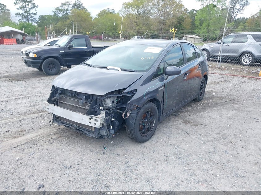 JTDKN3DU5D1662651 2013 TOYOTA PRIUS photo no. 2