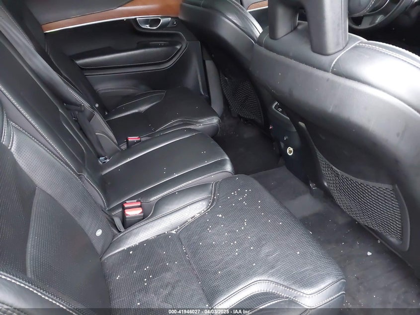2017 VOLVO XC90 T6 - YV4A22PL6H1187726