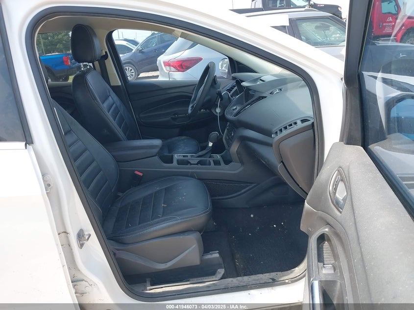 2017 FORD ESCAPE VIN: 1FMCU0GD0HUA93323