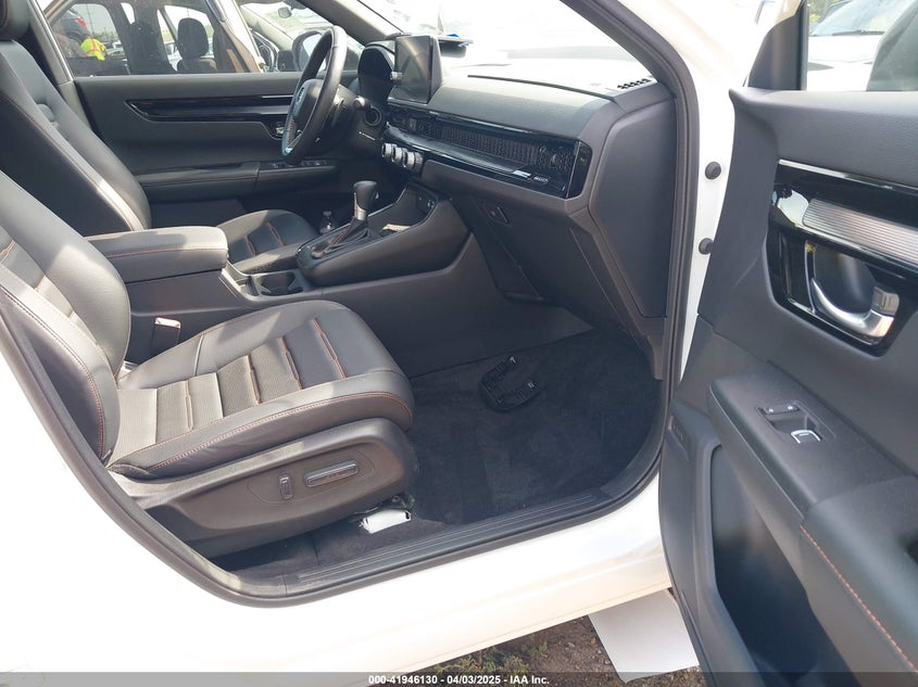 2024 HONDA CR-V HYBRID SPORT TOURING - 7FARS6H96RE044255