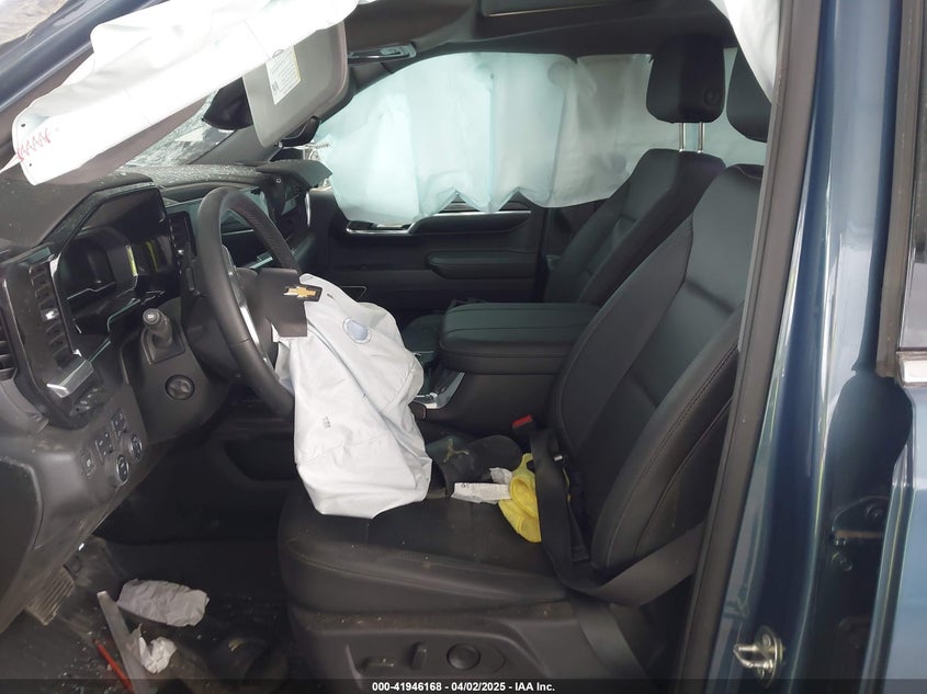 2024 CHEVROLET SILVERADO VIN: 1GCUDGEL8RZ305935