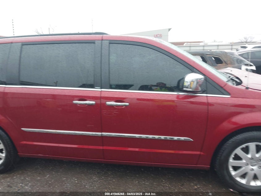 2012 Chrysler Town & Country Touring-L VIN: 2C4RC1CG5CR425267 Lot: 41946265