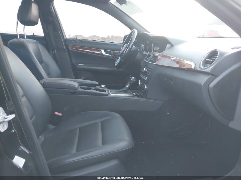 2013 MERCEDES-BENZ C 300 VIN: WDDGF8AB7DR278302