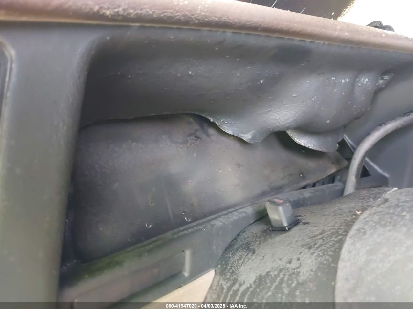 1993 Ford Explorer VIN: 1FMDU34X7PUD72318 Lot: 41947020