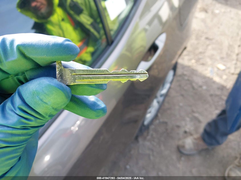 2017 TOYOTA COROLLA L/LE/XLE/SE/XSE - 2T1BURHE8HC941831