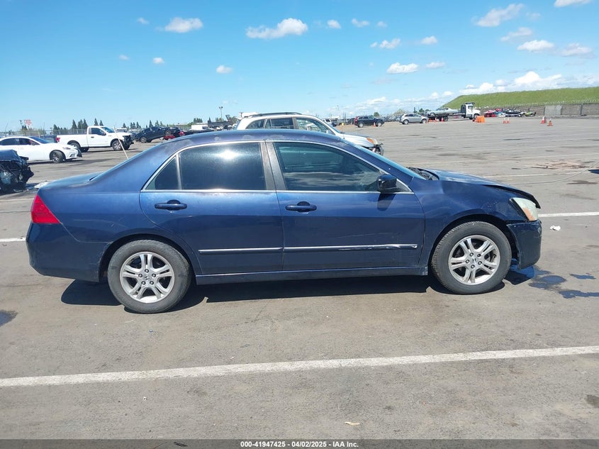 2007 HONDA ACCORD VIN: JHMCM56357C015617