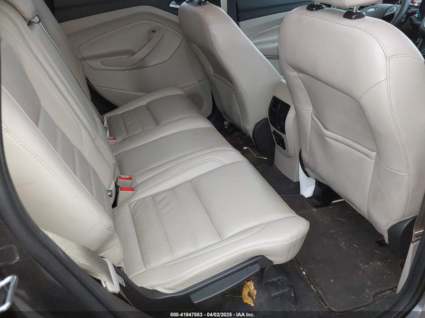 2017 FORD ESCAPE VIN: 1FMCU0J98HUB60402