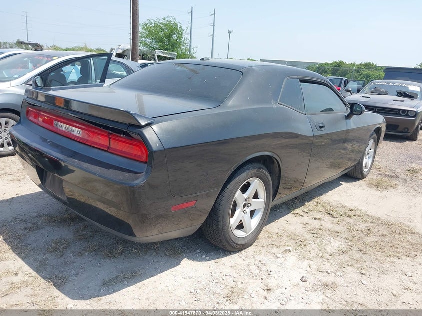 2009 DODGE CHALLENGER VIN: 2B3LJ44V29H526714