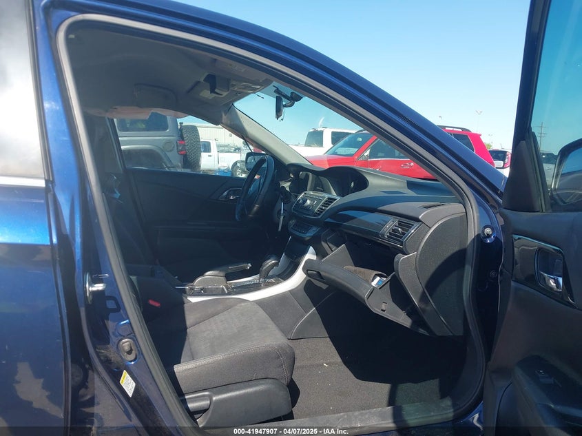 2014 HONDA ACCORD VIN: 1HGCR2F55EA052373