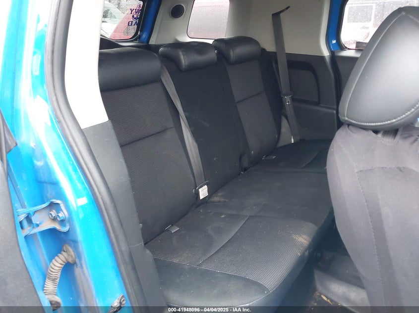 2007 TOYOTA FJ CRUISER VIN: JTEZU11F070004690