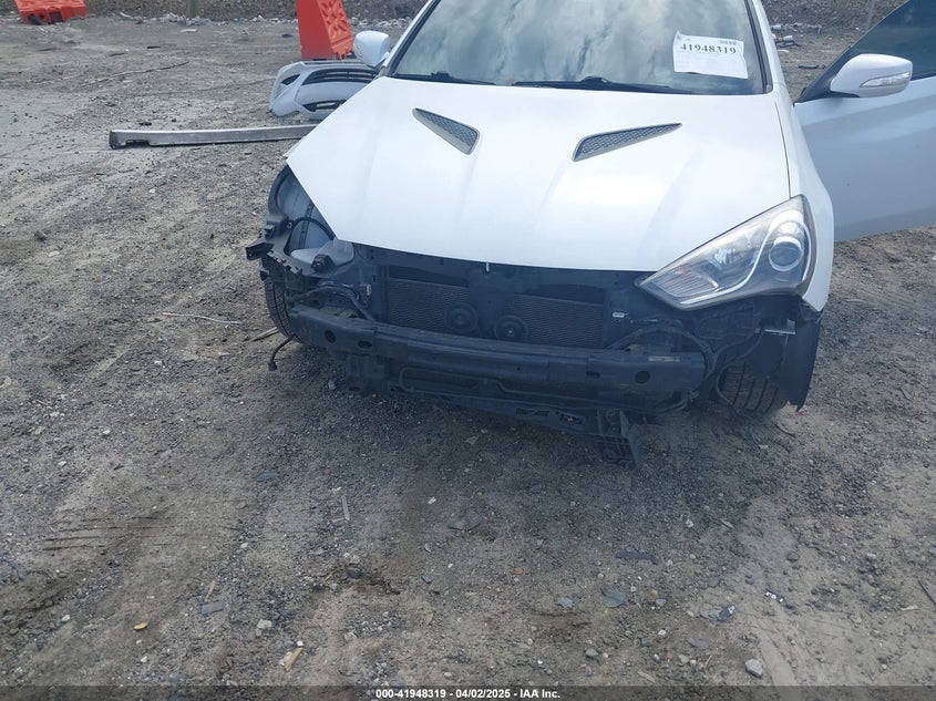 2016 HYUNDAI GENESIS 3.8 BASE KMHHT6KJ1GU134260