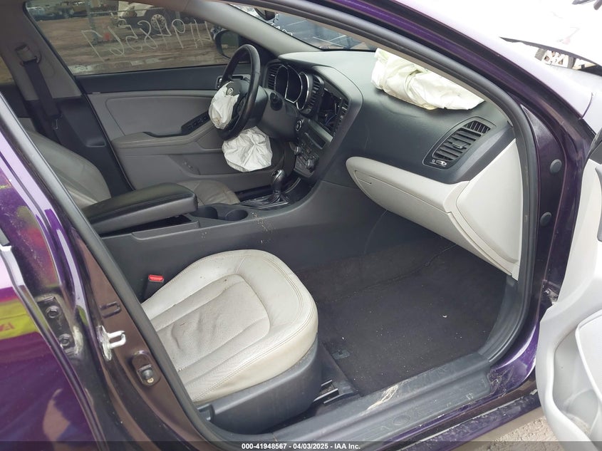 2011 KIA OPTIMA VIN: KNAGN4A76B5077655