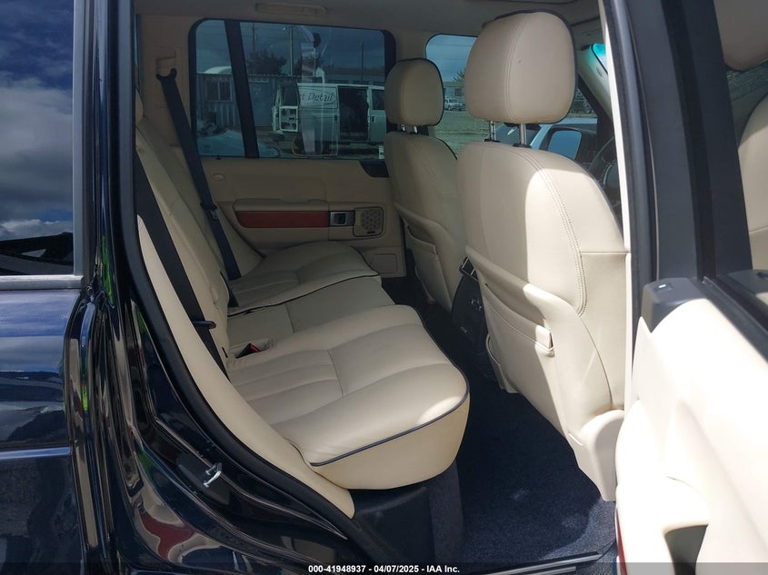 2007 LAND ROVER RANGE ROVER VIN: SALME15437A251631